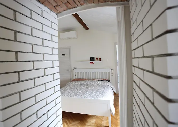 Scaldacuore - Historic Filatoio Apartment